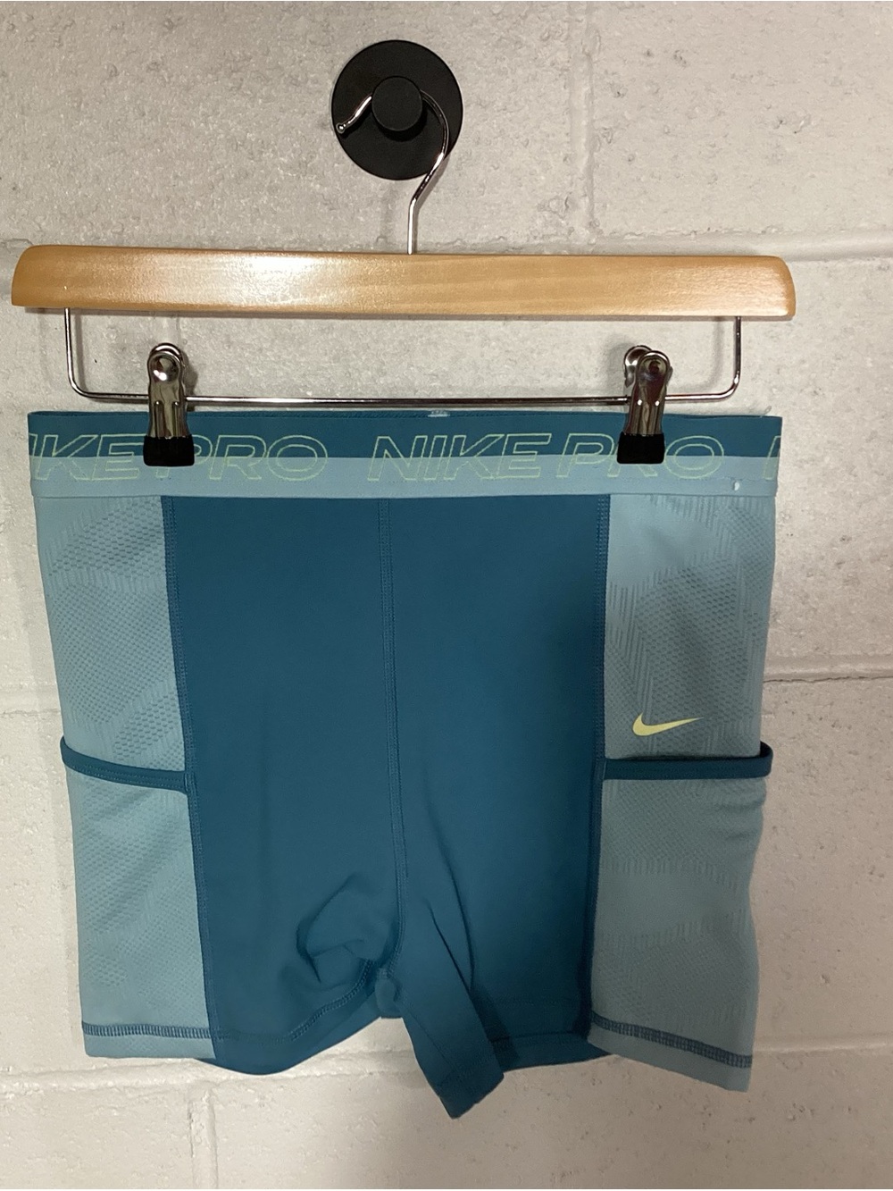 Nike Pro Women’s Shorts Dri-Fit Bike Running Compression